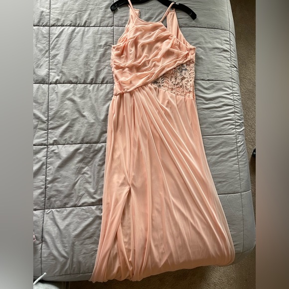 David’s Bridal Bridesmaid Dress - Picture 4 of 4